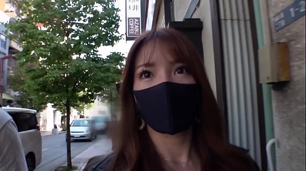 Parte 1: Beleza divina! Um vídeo de sexo apaixonado com uma esposa esbelta e de pele perfeita! Três gozadas consecutivas!