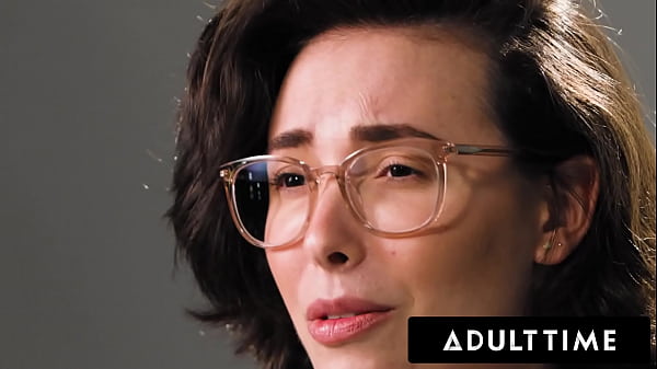 ADULT TIME - How Women Orgasm With Casey Calvert