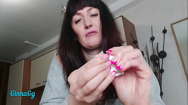 my creamy cunt started leaking from the cucumber. fisting and squirting