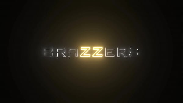 Interview And Screw.Sofia Lee / Brazzers  / stream full from www.zzfull.com/terv