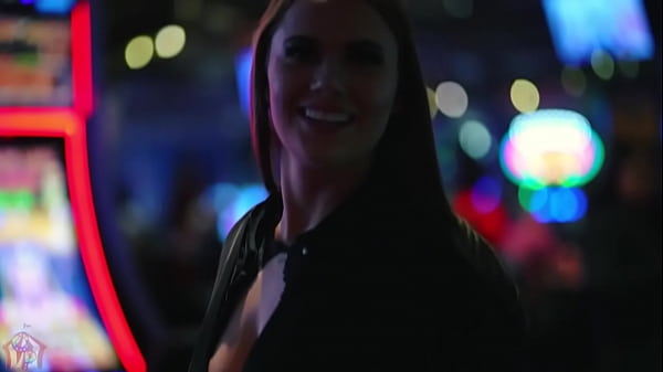 Richh Des Official Gets Fucked by Gibby The Clown After Leaving Her Boyfriend Downstairs In The Lobby