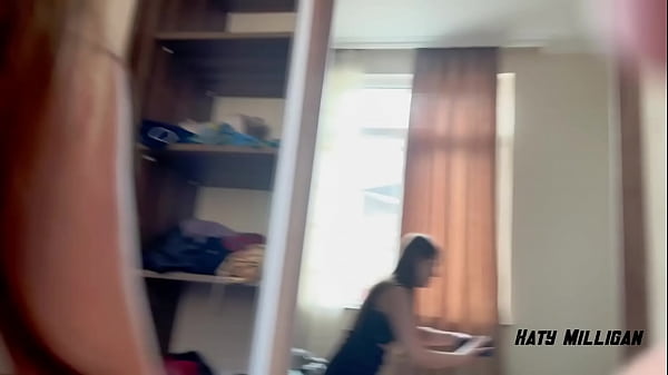 Woke up her boyfriend with a blowjob. FREE