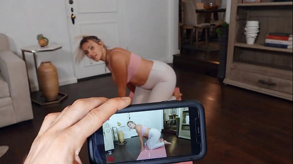 Downblouse Yoga 2 ; Watch full movie at http://zzfull.com/13