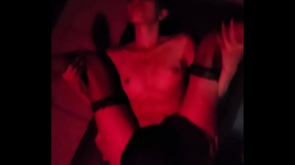Karol smith tiene sexo en vivo y es cogida en despedida de soltero frente a todos