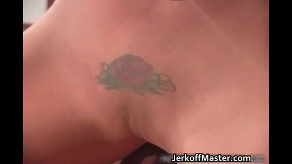 Blonde MILF Vingert in Poepgat