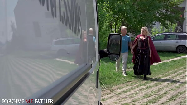 Busty Blonde MILF with a big ass seduces a muscular guy to fuck her in a van