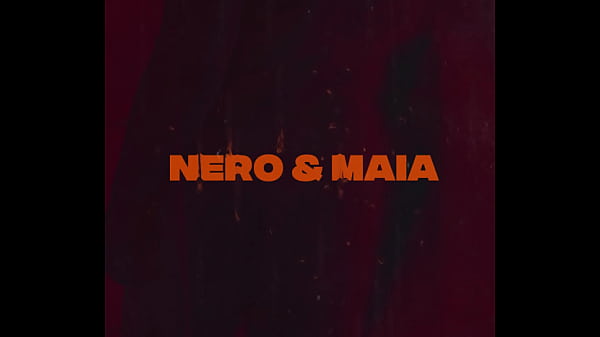 Megcsalt barátnőjét fürdeti és megdugja a dagadt feleségét