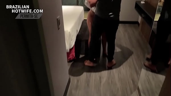 PAUZUDO ME FUDEU SEM DÓ E O CORNO NÃO AGUENTOU DE TANTO TESÃO