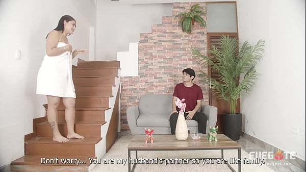 La mejor venganza (GinezFlowers) Hermosa mujer despechada decide vengarse de la mejor forma, follar duro  con el mejor amigo de su marido infiel frente a él, la mejor corrida de su vida