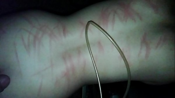 putinha novinha safada dominada e marcada pelo mestre