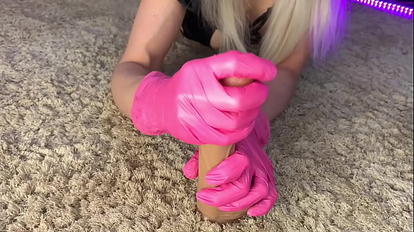 MIA'S MIMI GLOVED HANDJOBS Thumbnail