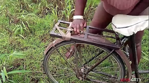 SEX WITH THE KING'S WIFE IN THE BUSH
