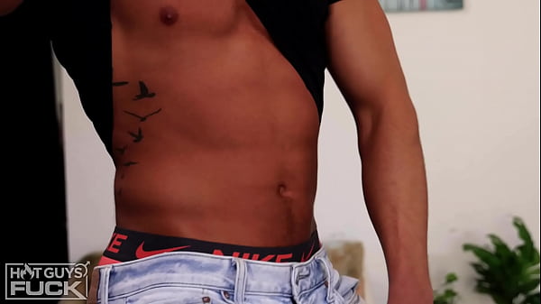 The Savage Shows This Big Booty Why They Call Him That