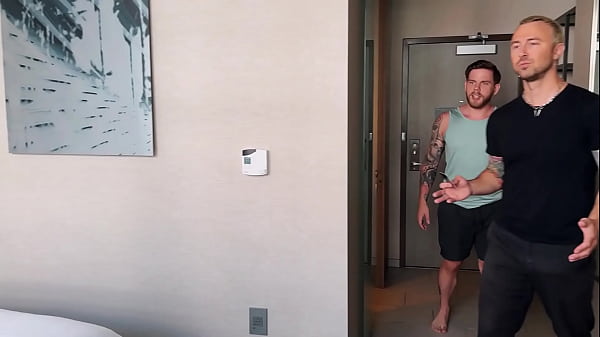 Hotel Mix Up Turns Into HOT Foursome! Two Babes Get Juicy Creampies - Steve Rickz, Bella Blu, Awlivv, Chad Alva