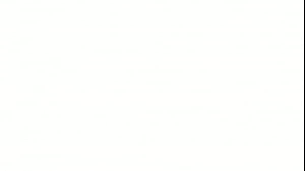 Creampie de camping con mi hermanastra en su coño estrecho y mojado, me pide que me corra encima de ella. Video casero real