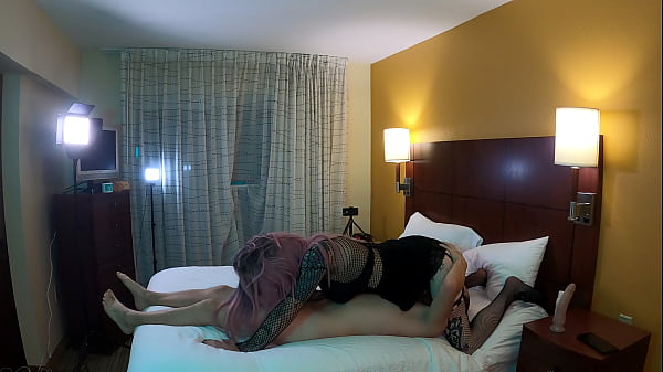 69 com mulher trans gótica sexy