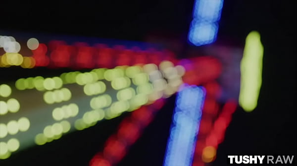 TUSHYRAW Perfect petite Vanessa gets her ass stretched out