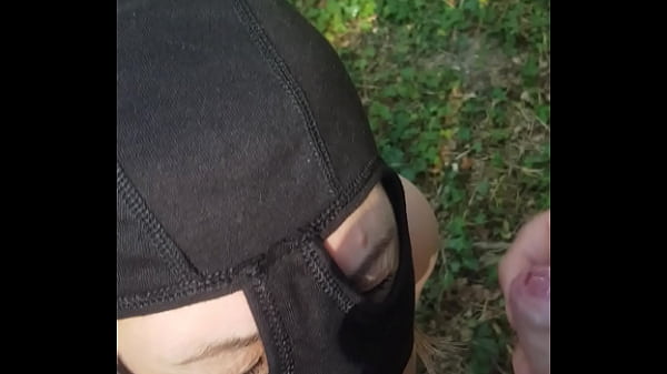 Esclave F séance uro et fellation en foret 22 aout 2023