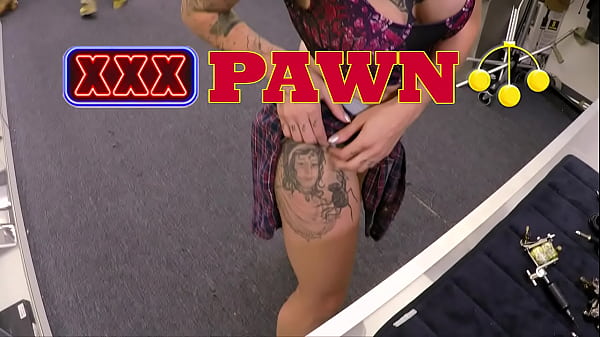 Tattooed Harlow gets d and inked Thumbnail