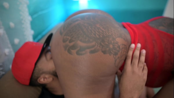 Gogo Fukme pega Jordan Wright