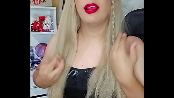 Transexual bailando sexual y rico