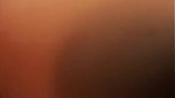 Handyman neukt mevr. Ilse