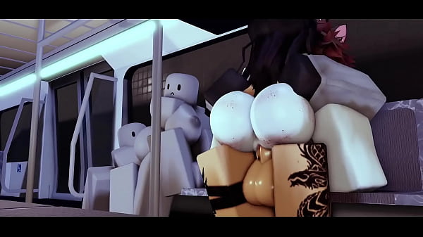 Aciendolo en el tren con una emo y dos bots