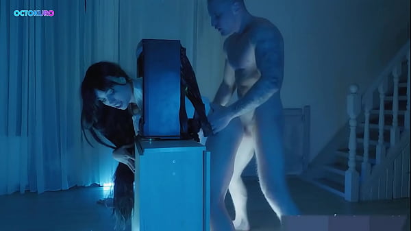 Sadako big ass stuck in TV