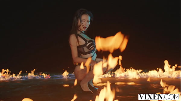 VIXEN Stunning beauty Rae succumbs to her kinky fantasies