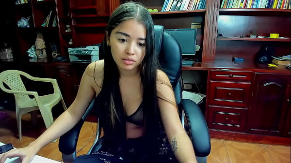 secretaria foda anal com dildo