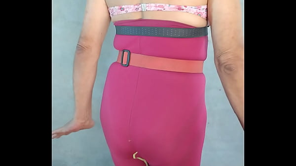 Desnudita para ti solito que esta en tu camita ..