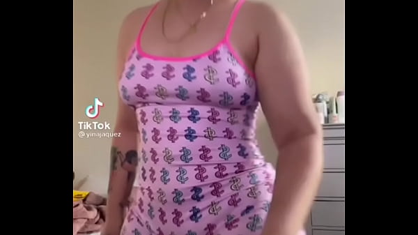 hot ass brunette Thumbnail