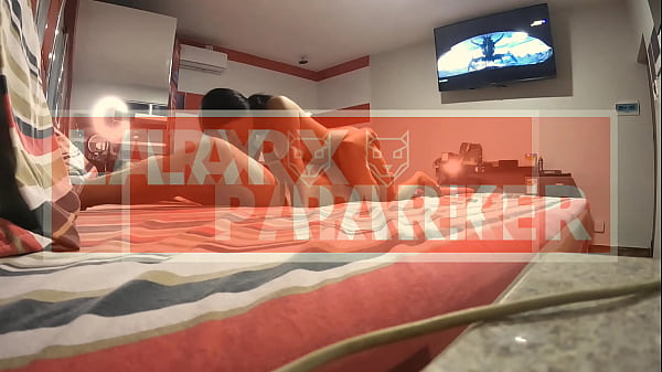 Perla chupa pingas le encanta hacer garganta profunda para el Casting