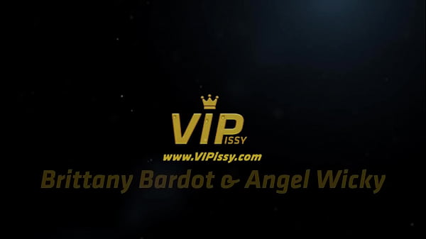 Gorgeous Blondes Enjoy Hardcore Pissing Session