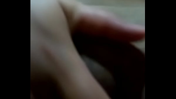 Novinha se masturbando