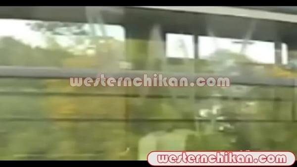 Black Stunning Tourist Groped on the Bus!