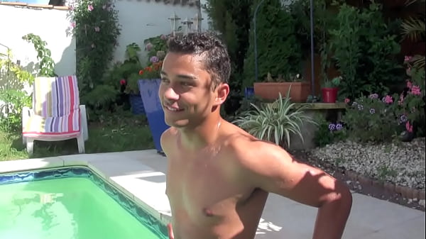 780 francês twink fodido por latino hetero curioso