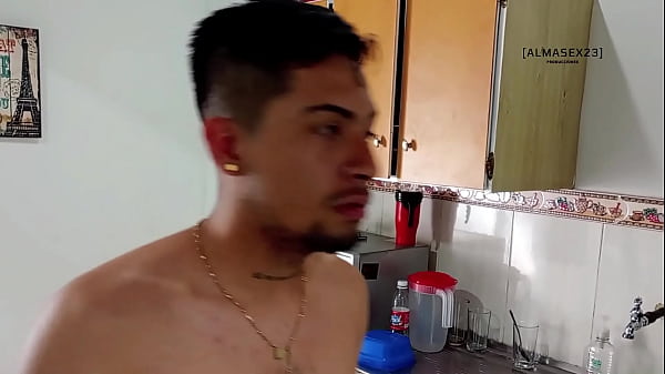 El mejor detalle para mi timida hermanastra es una cogida por el culo y mi venosa polla como regalo de san Valentín. high