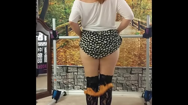 Hotwife Steffi drops her panties Thumbnail