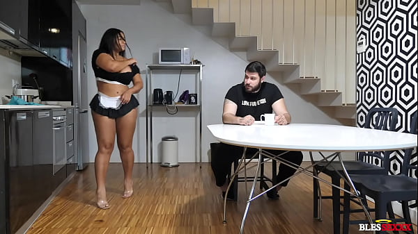 I fuck the maid to save her salary - Karla & Magic Javi