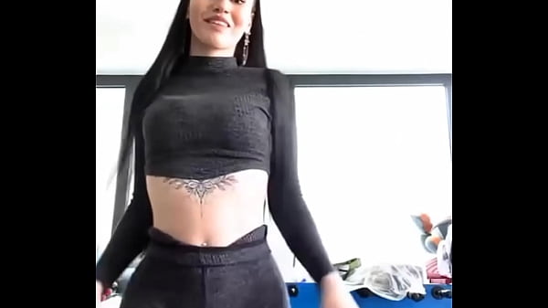 Hottie teasing Thumbnail