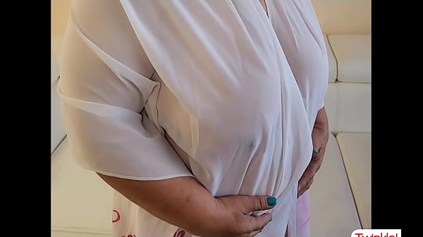 Sexy chubby Granny Mature BBW plays with her white panty !
