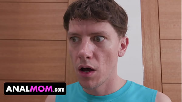 Huge Boobs Stepmom Summer Hart Tricked Into Sex With Horny Stepson To Keep Her Secrets - AnalMom