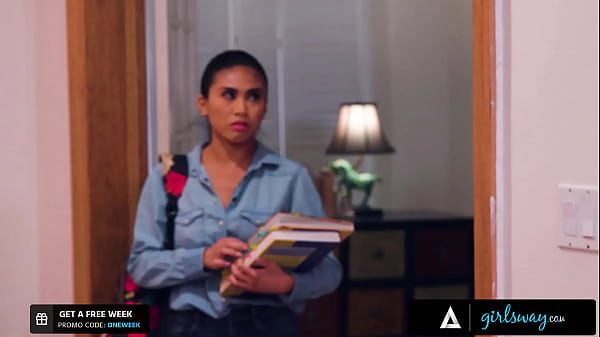 GIRLSWAY Gia Paige Discovers Her Girlfriend Ember Snow's Body