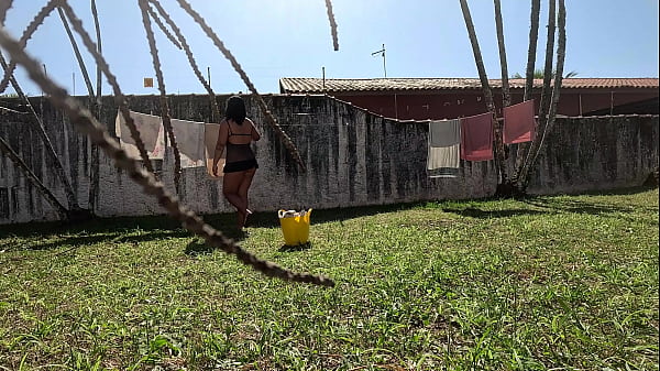 Fodendo no quintal da minha sogra