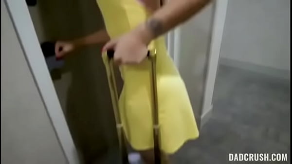 Mi hijastra va de viaje conmigo y probamos el sexo anal bien rico para ver completo sub español aquí :  https://ouo.io/z79o2J