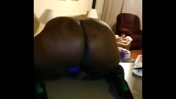 Sexy dance Thumbnail