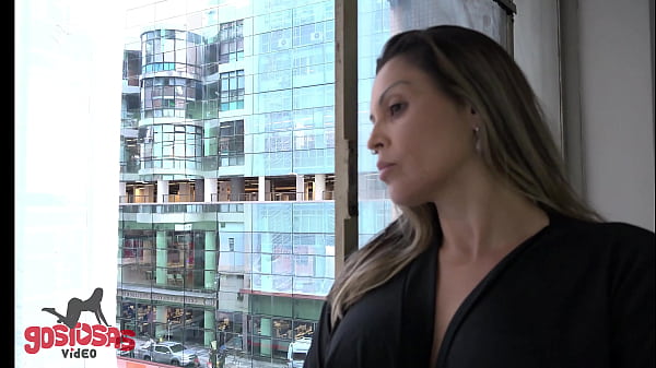 TRAVESTI GOSTOSA DEIXA AMIGA MOLHADINHA