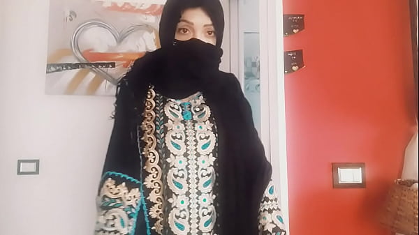 Muslim girl wanna try to suck Thumbnail