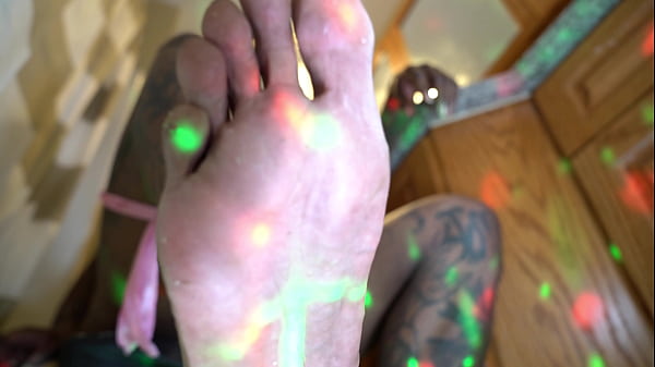 Nagy segg imádat és megalázás a hatalmas fasz előtt